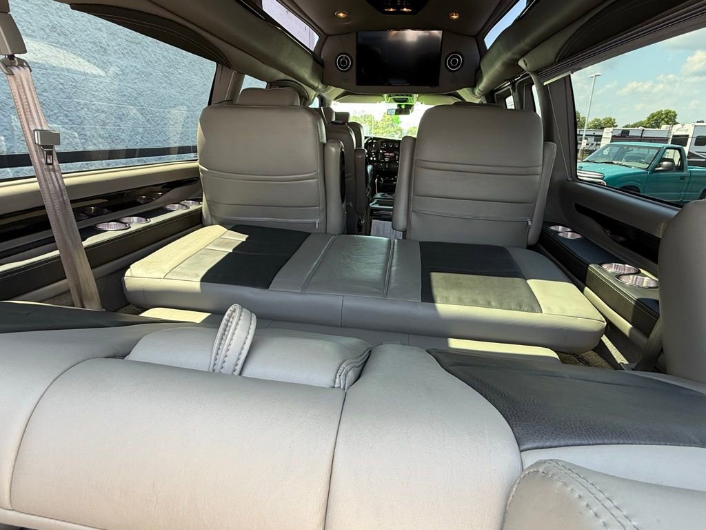 Used 2020 GMC Savana 2500 Explorer Limited SE w/ Enhanced Convenience Package image 8
