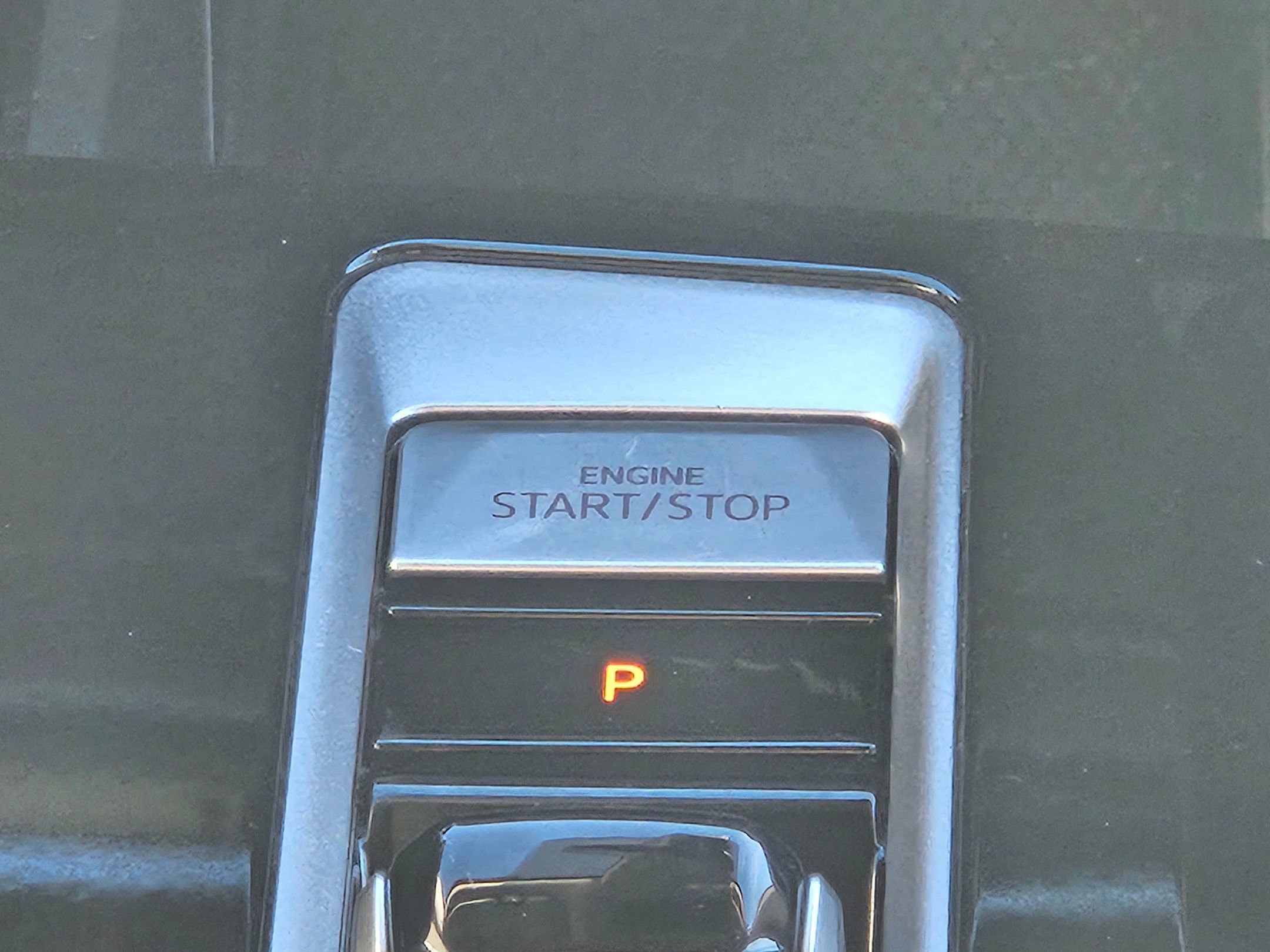 Used 2024 Volkswagen Atlas SE image 14