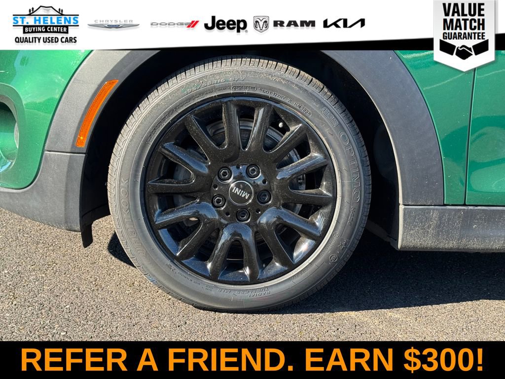 Used 2020 MINI Cooper 4-Door Hardtop w/ Storage Package image 13