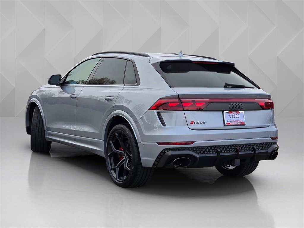 New 2025 Audi RS Q8 performance image 5
