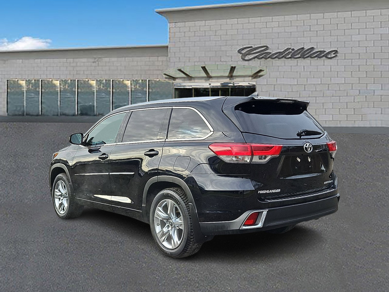 Used 2019 Toyota Highlander Limited image 6