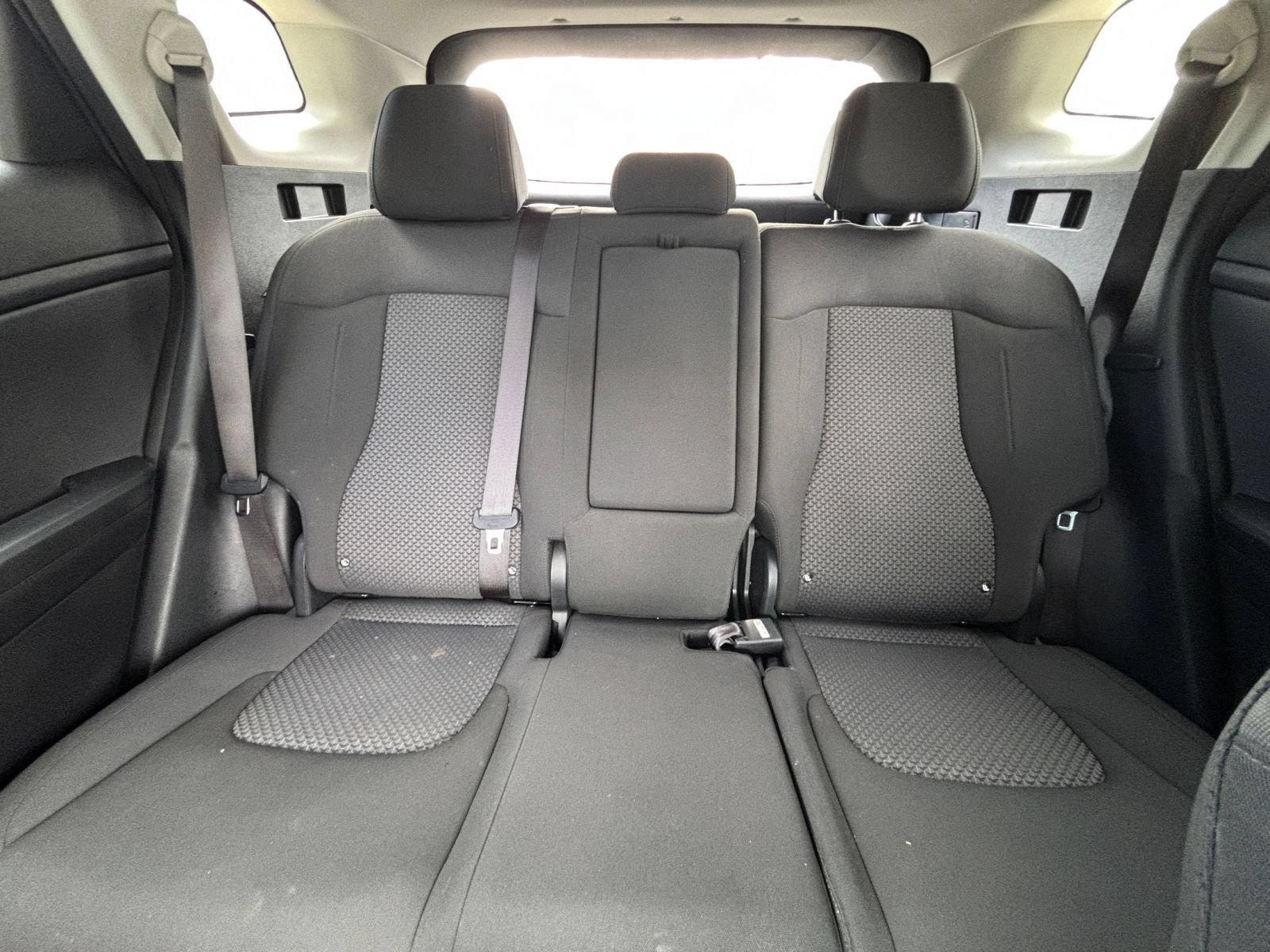 Used 2025 Kia Sportage LX FWD image 37