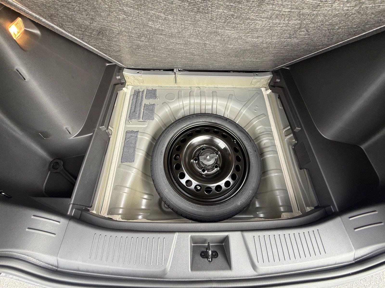 New 2026 Chevrolet Trax RS w/ Sunroof Package FWD image 20