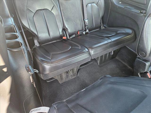 Used 2021 Chrysler Pacifica Touring-L w/ S Appearance Package image 21
