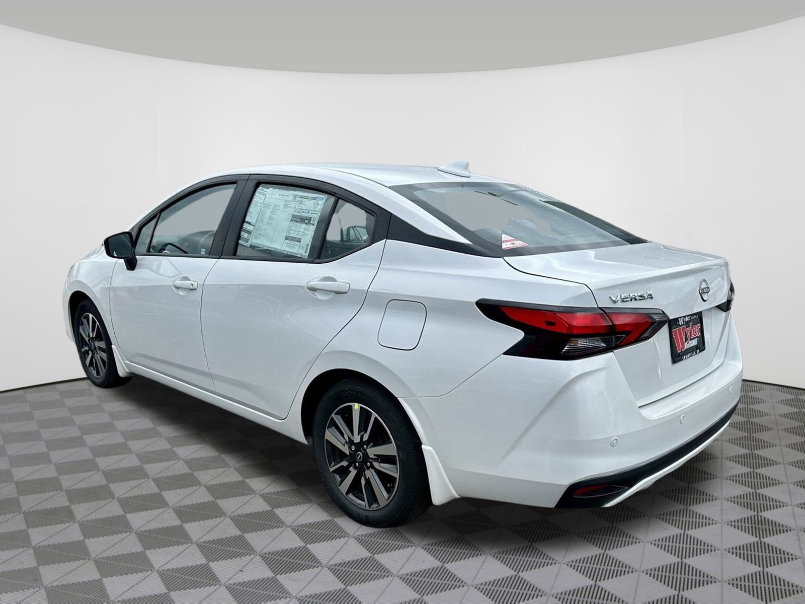 Used 2025 Nissan Versa SV w/ Trunk Package image 17