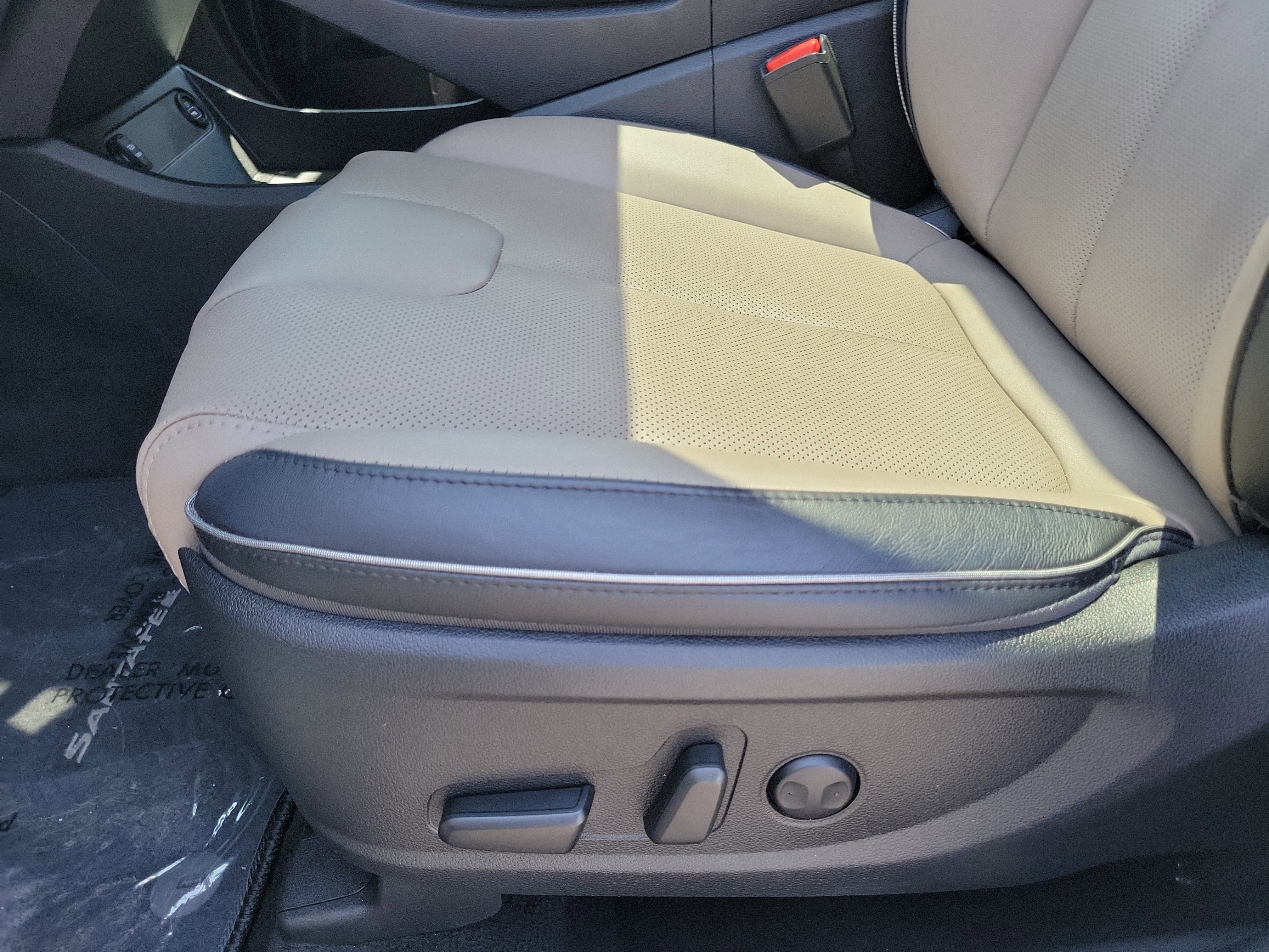 Certified 2022 Hyundai Santa Fe SEL w/ Convenience + Premium Package AWD/4WD image 20