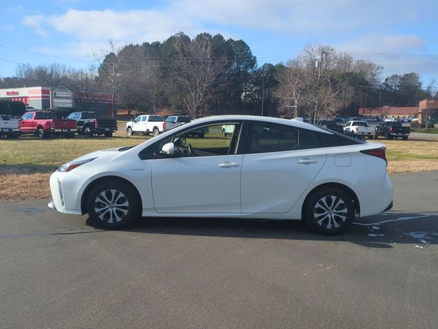 Used 2019 Toyota Prius XLE image 10