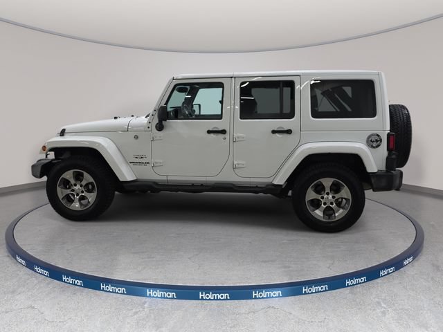 Used 2017 Jeep Wrangler Unlimited Sahara w/ Connectivity Group AWD/4WD image 8