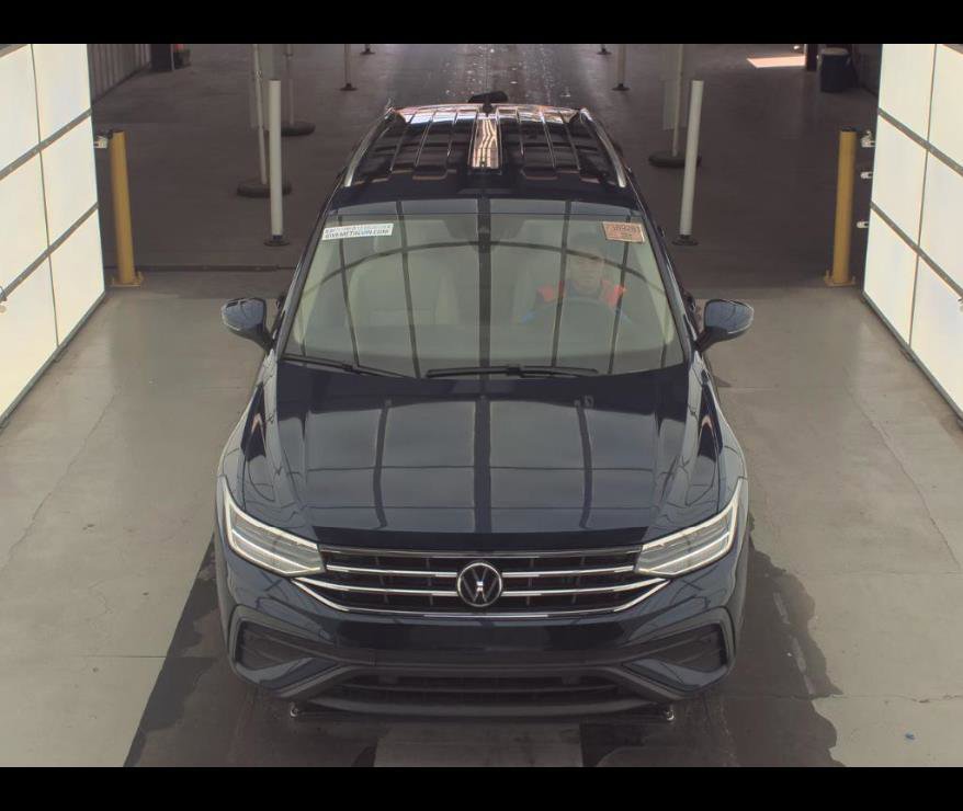 Used 2022 Volkswagen Tiguan SE AWD/4WD image 8