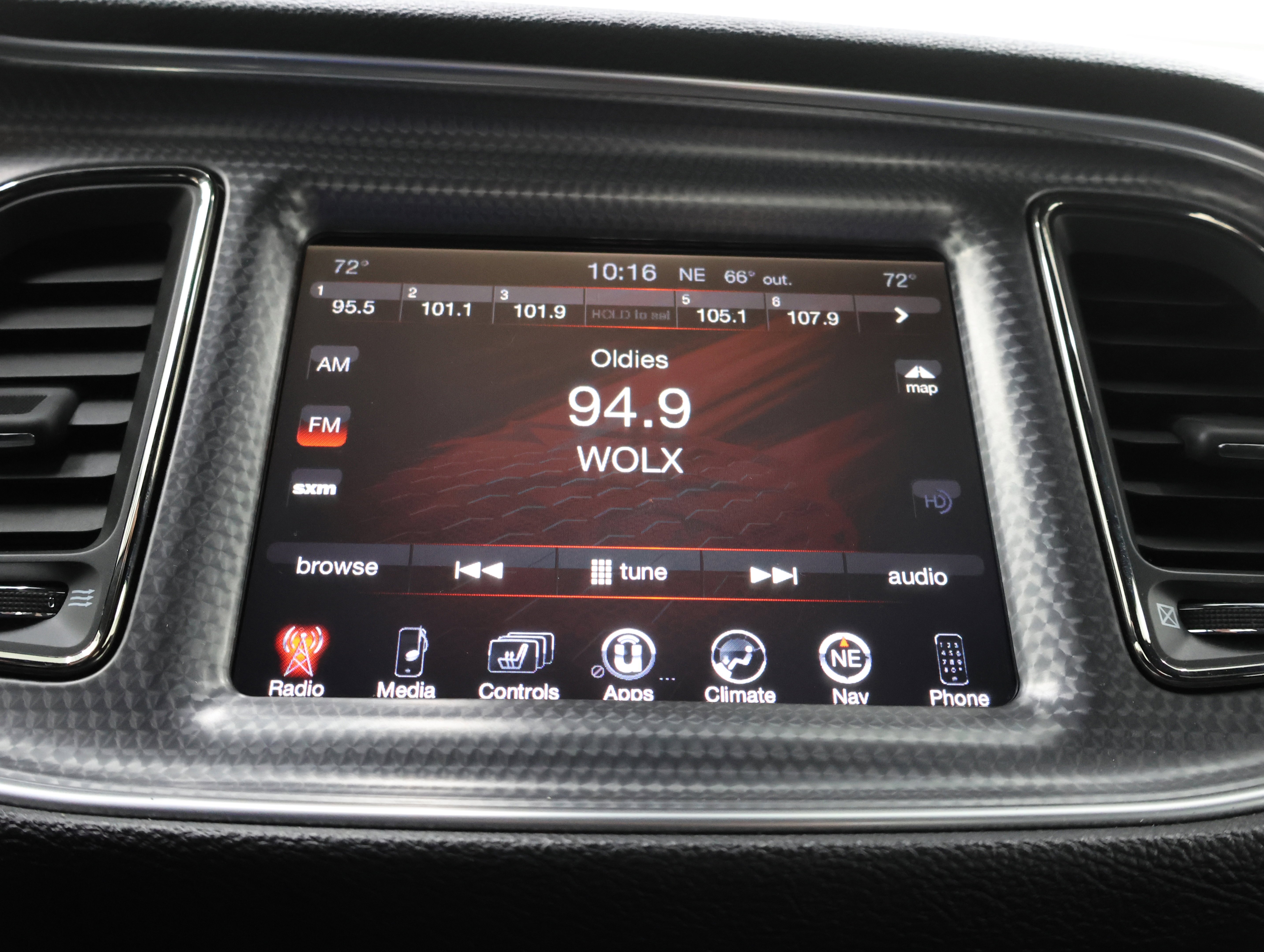 Used 2015 Dodge Challenger SRT Hellcat image 41