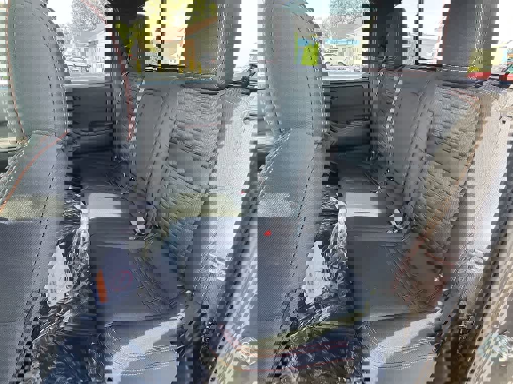 New 2026 Nissan Frontier PRO-4X w/ Pro-4x Convenience Package image 7