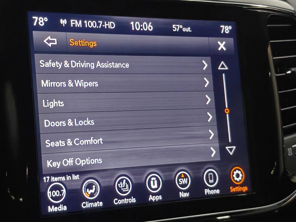 Used 2021 Jeep Grand Cherokee Laredo X image 45