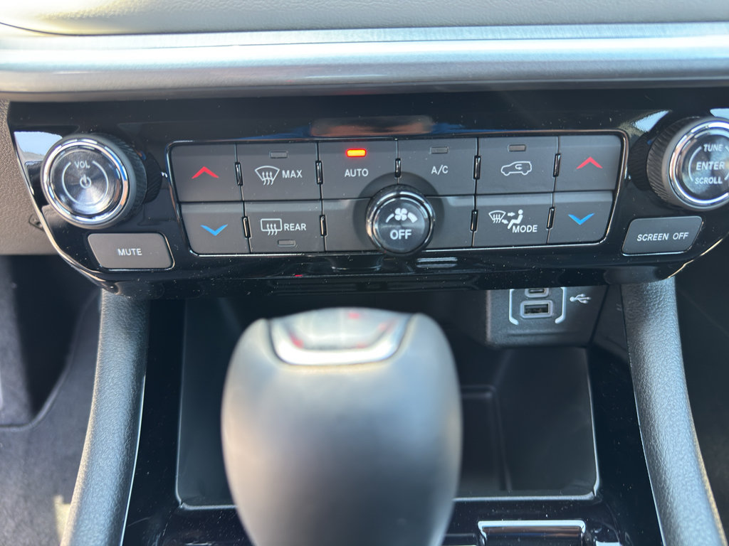 New 2026 Jeep Compass Limited AWD/4WD image 16