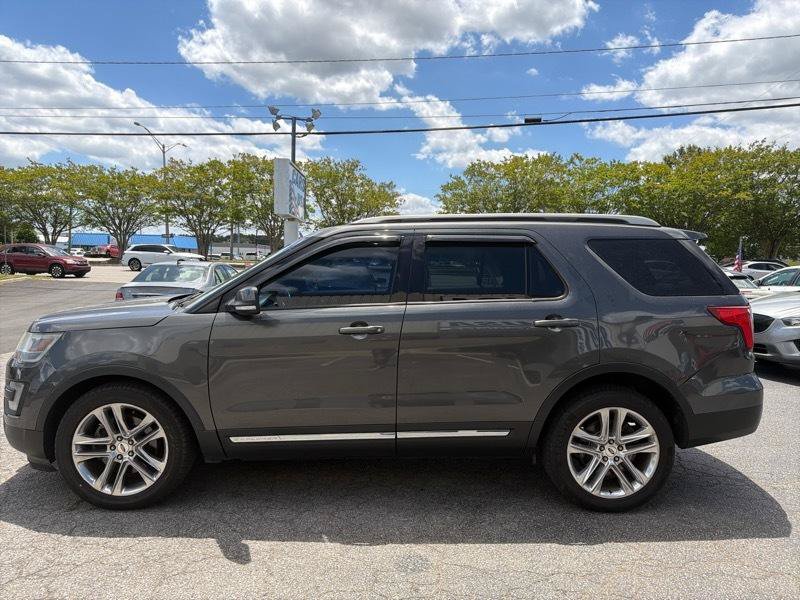Used 2016 Ford Explorer XLT w/ Equipment Group 201A AWD/4WD image 6