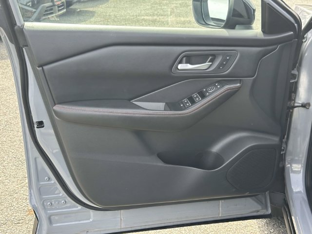 Used 2025 Nissan Rogue SV w/ Rock Creek Premium Package AWD/4WD image 12