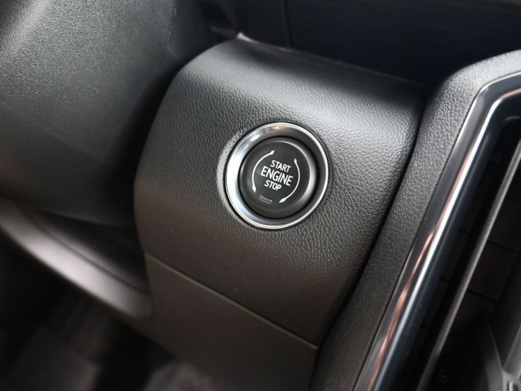 New 2026 GMC Acadia AT4 w/ Luxury Package AWD/4WD image 17