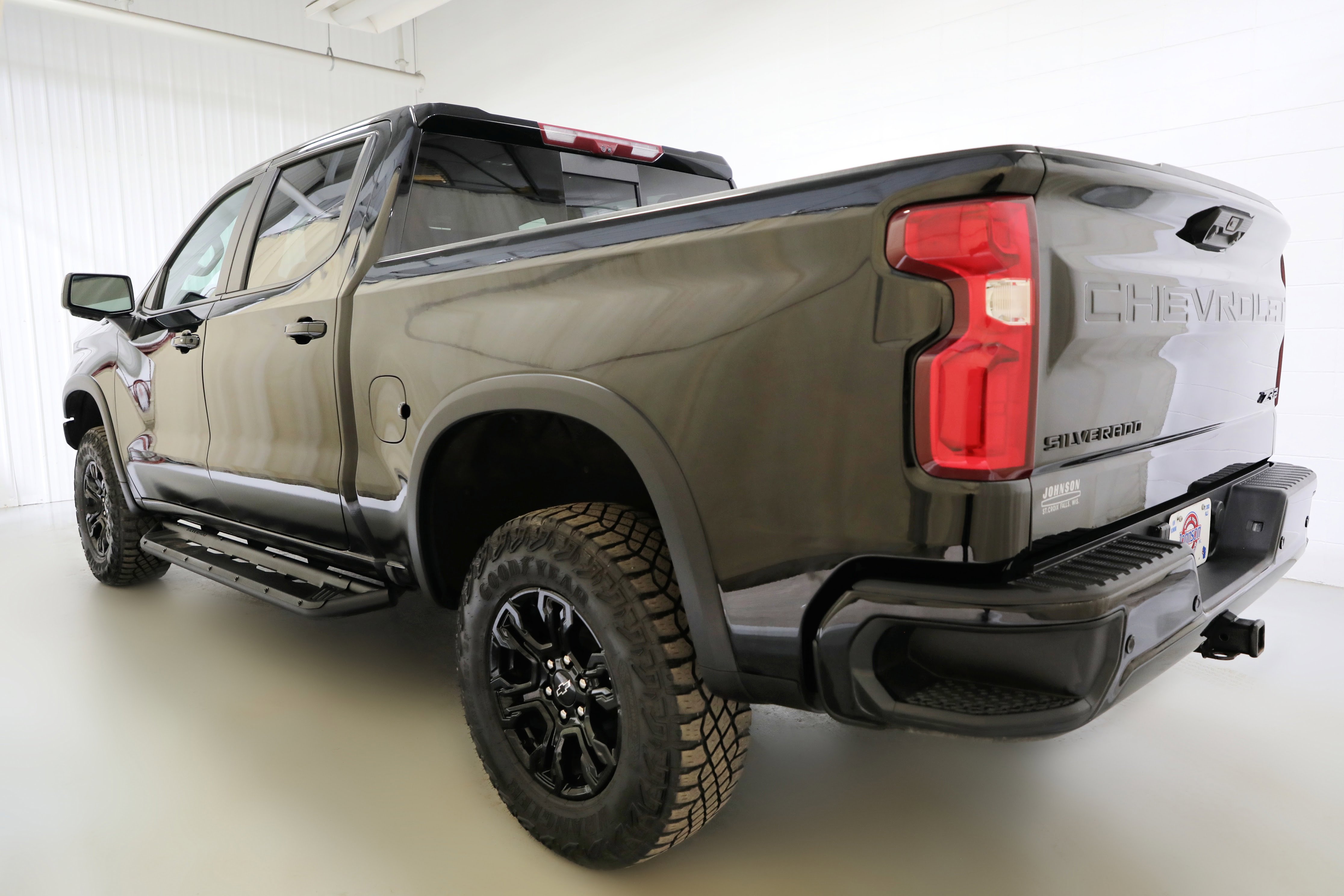 Used 2024 Chevrolet Silverado 1500 ZR2 w/ Technology Package image 21