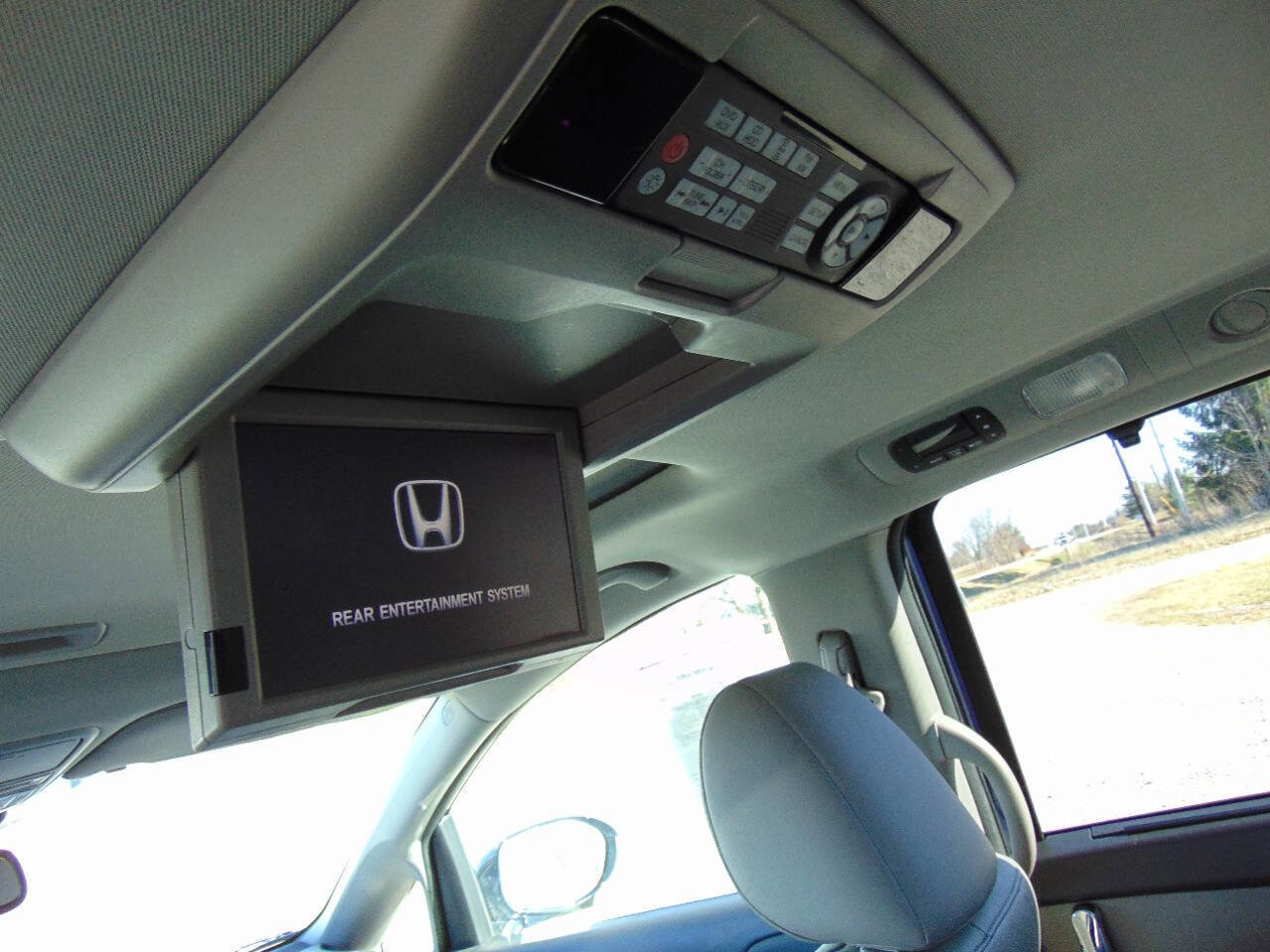 Used 2016 Honda Odyssey Touring image 11