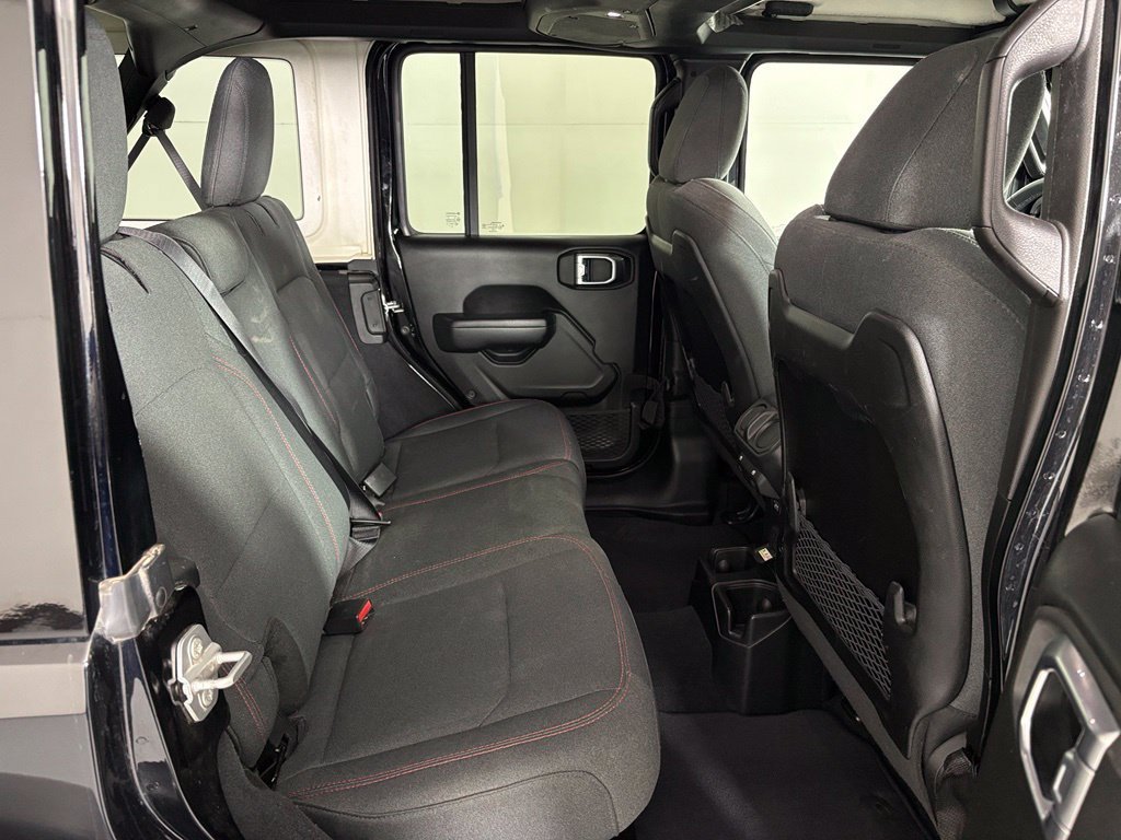 Used 2025 Jeep Wrangler Unlimited Rubicon AWD/4WD image 41