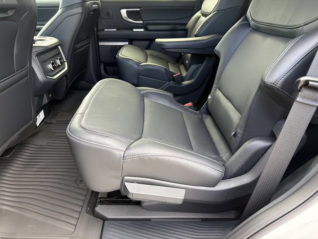 New 2026 Ford Expedition Platinum w/ Stealth Performance Package AWD/4WD image 25
