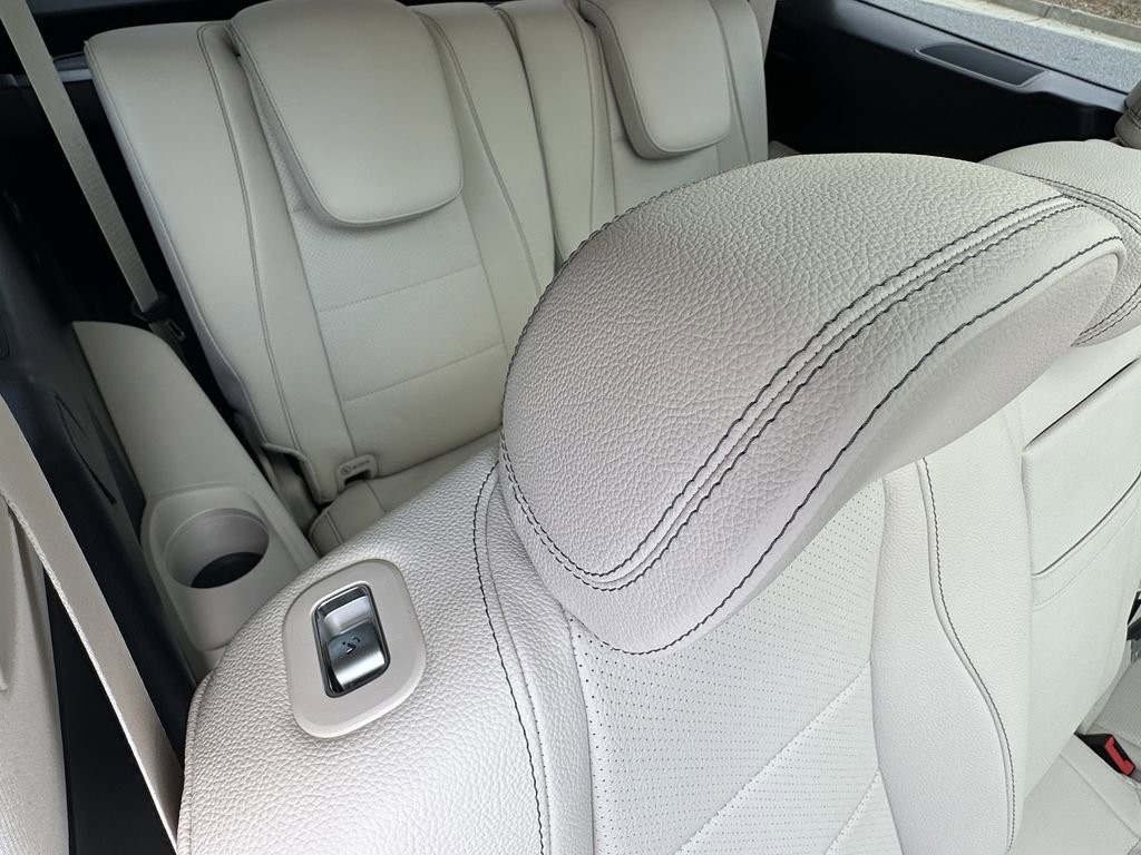 Certified 2023 Mercedes-Benz GLS 450 4MATIC image 19