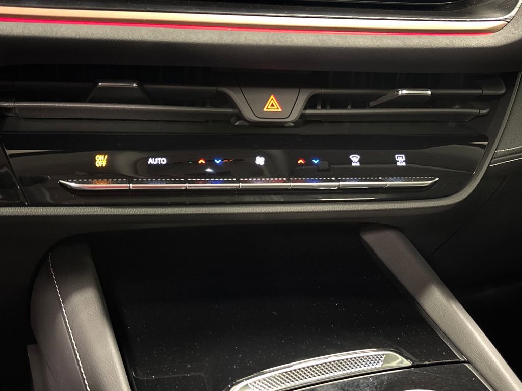 New 2025 Buick Envision Sport Touring AWD/4WD image 35