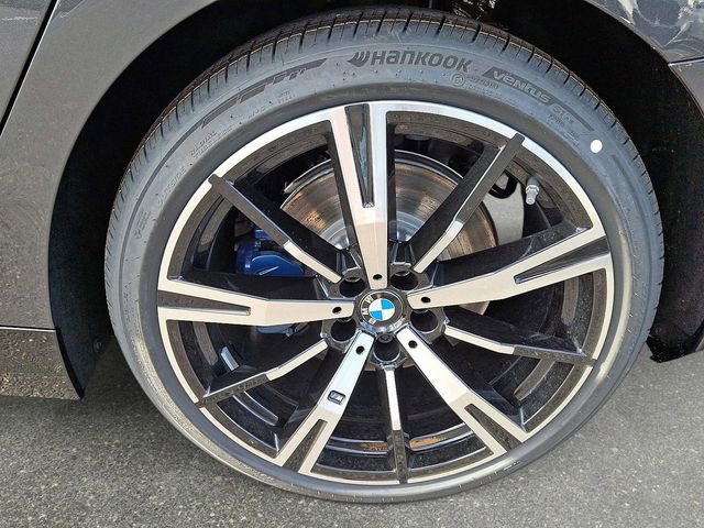 New 2026 BMW 530i xDrive w/ Executive Package image 8