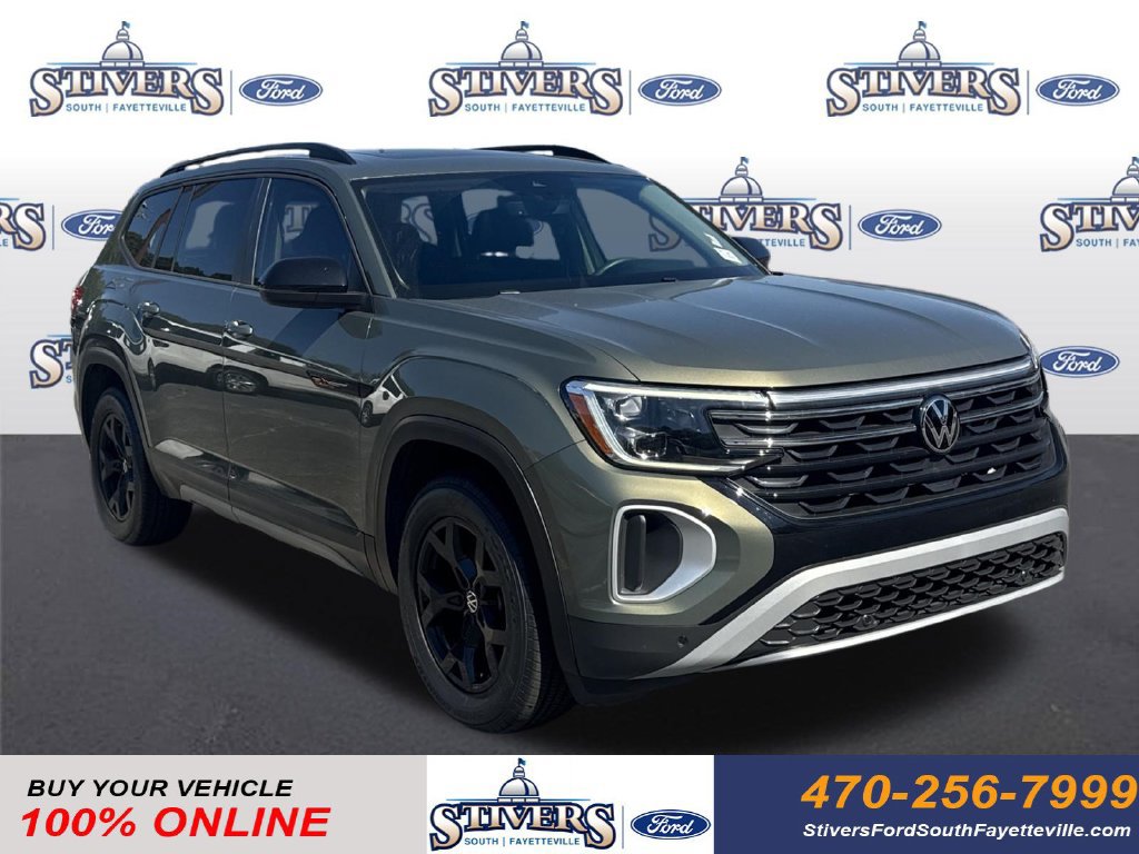 Used 2024 Volkswagen Atlas Peak Edition SE AWD/4WD image 1