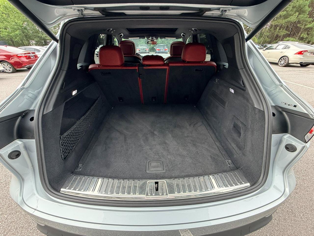 Used 2021 Porsche Cayenne AWD/4WD image 29