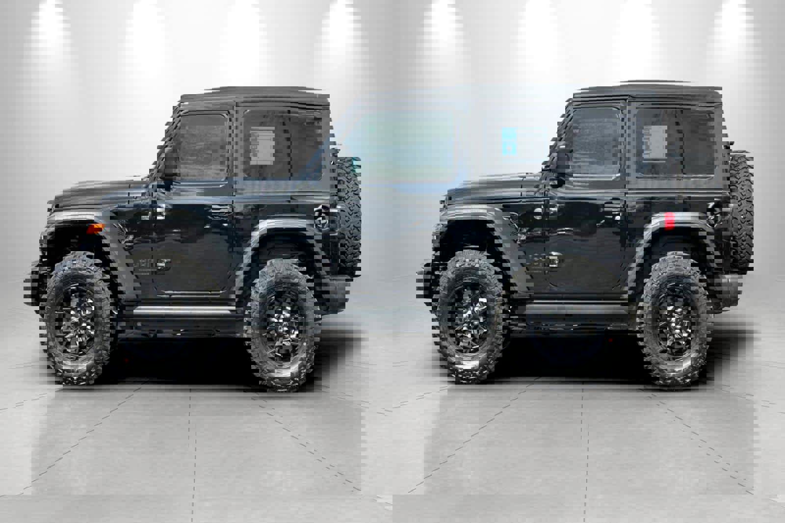 Used 2025 Jeep Wrangler Willys image 5