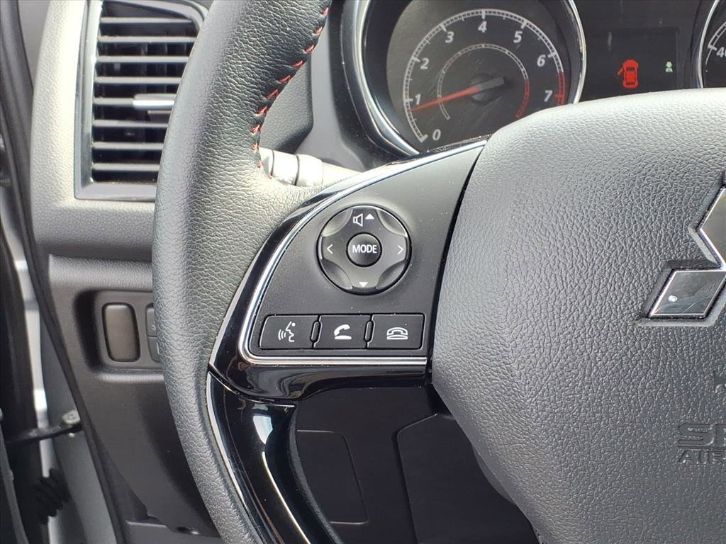 Used 2025 Mitsubishi Outlander Sport LE image 18