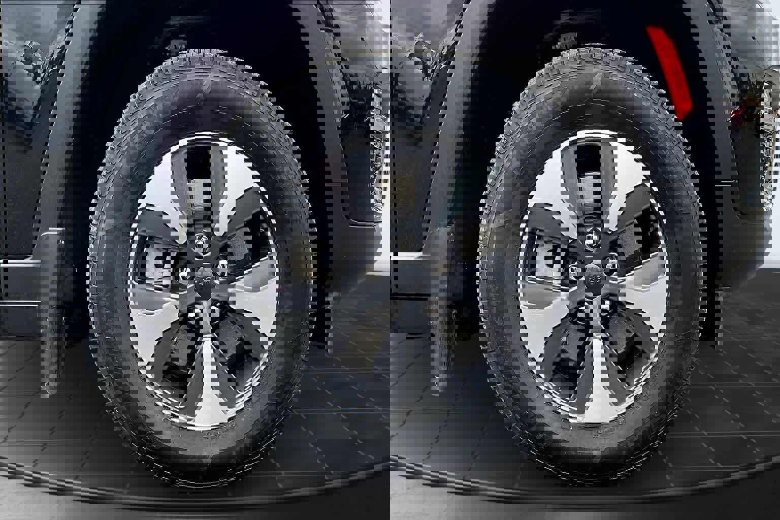 Used 2022 Jeep Grand Cherokee Limited 4xe w/ MOPAR Finishing Package image 34