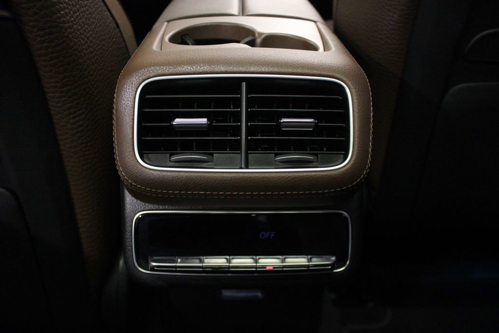 Used 2024 Mercedes-Benz GLS 450 4MATIC image 40