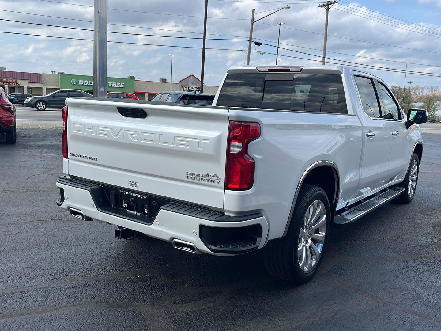 Used 2022 Chevrolet Silverado 1500 High Country image 2