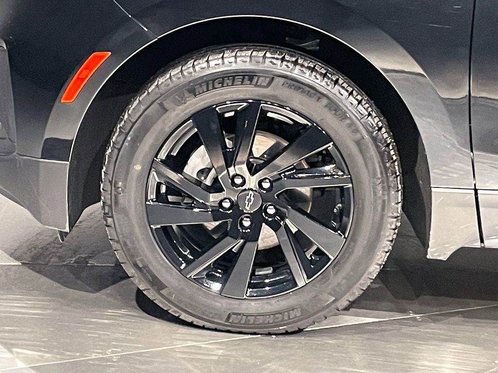 Used 2023 Chevrolet Equinox LS w/ Midnight Edition image 35