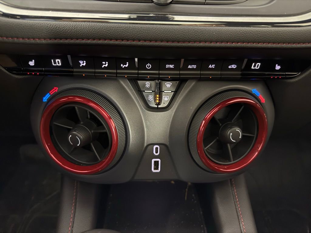 Used 2021 Chevrolet Blazer RS image 16