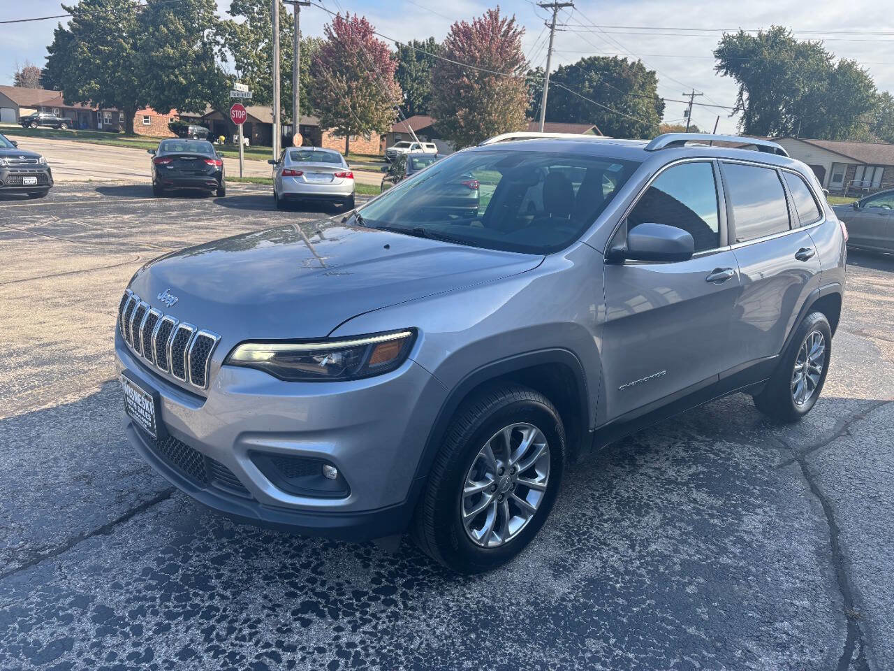 Used 2019 Jeep Cherokee Latitude Plus w/ Comfort/Convenience Group image 6