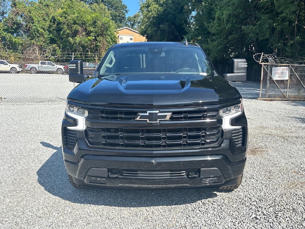 Used 2022 Chevrolet Silverado 1500 RST w/ Z71 Off-Road Package AWD/4WD image 2