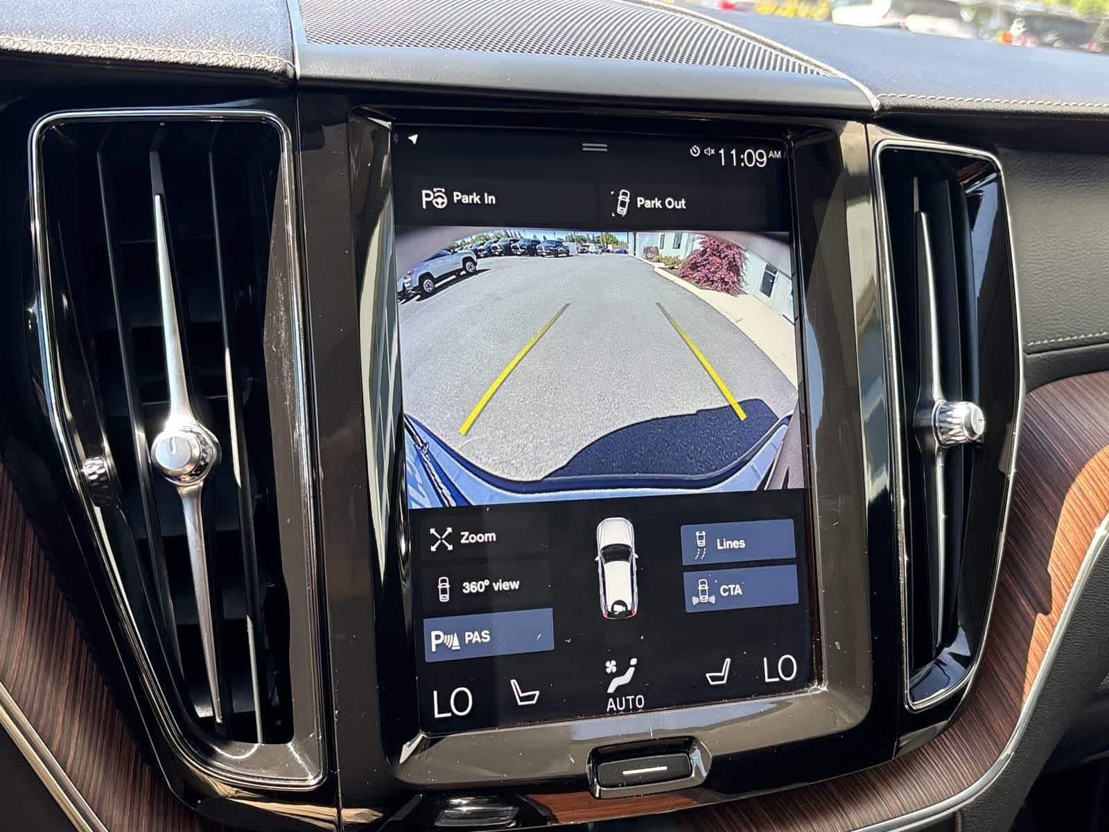 Used 2019 Volvo XC60 T8 Inscription w/ Advanced Package AWD/4WD image 23