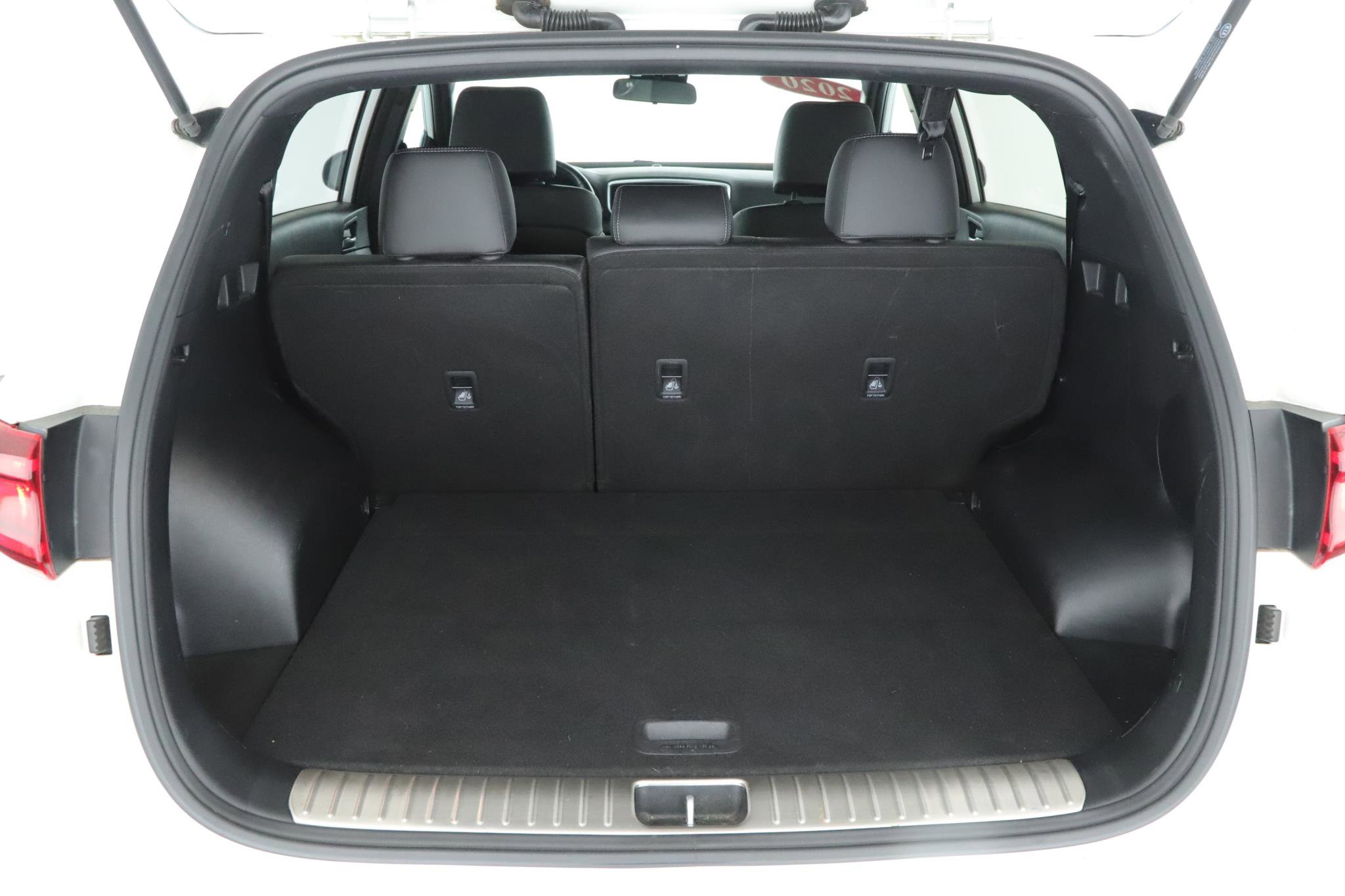 Used 2020 Kia Sportage S image 17