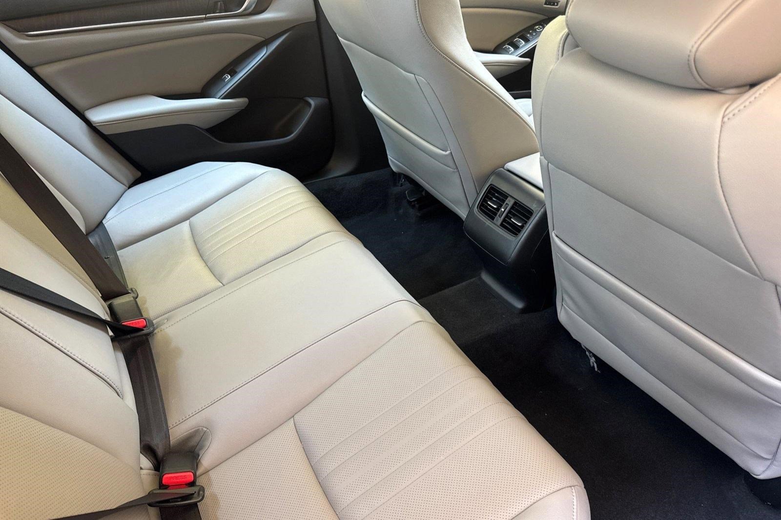 Used 2020 Honda Accord EX-L image 30