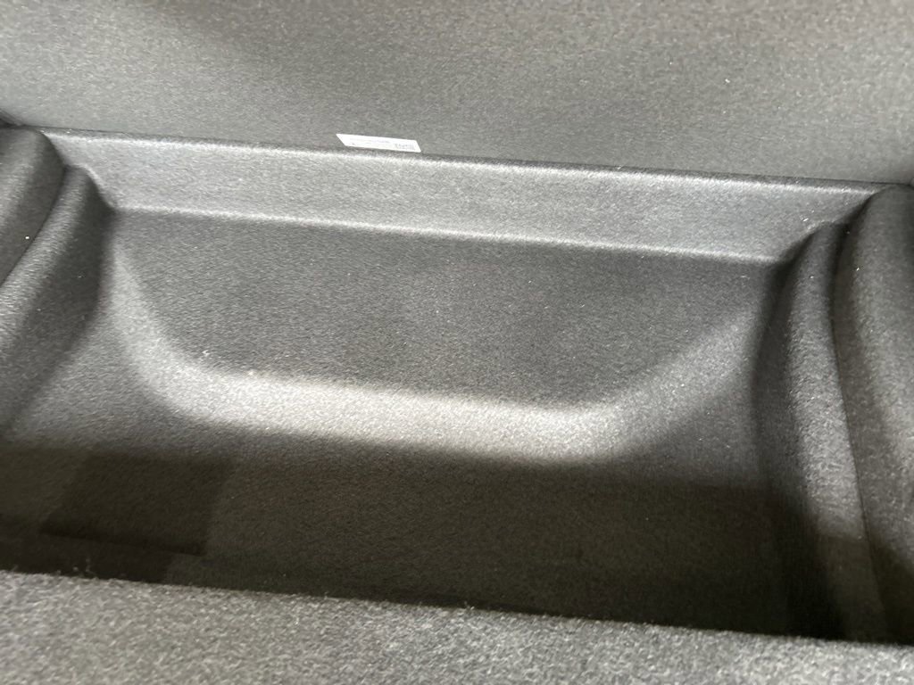 Used 2023 Tesla Model Y Long Range image 38