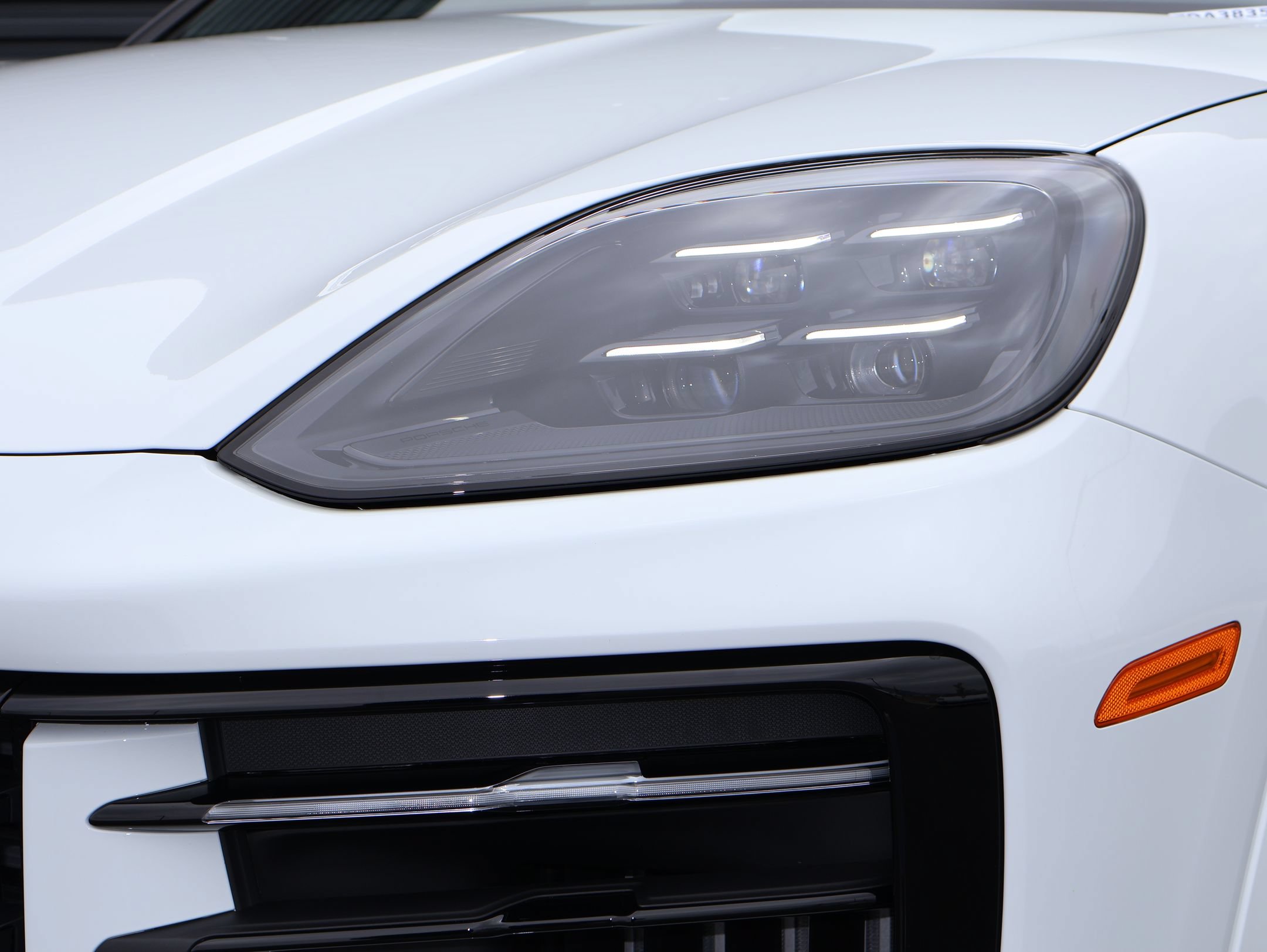New 2026 Porsche Cayenne Coupe AWD/4WD image 11
