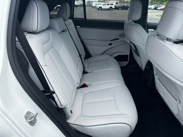 Used 2025 Jeep Wagoneer S Limited AWD/4WD image 16