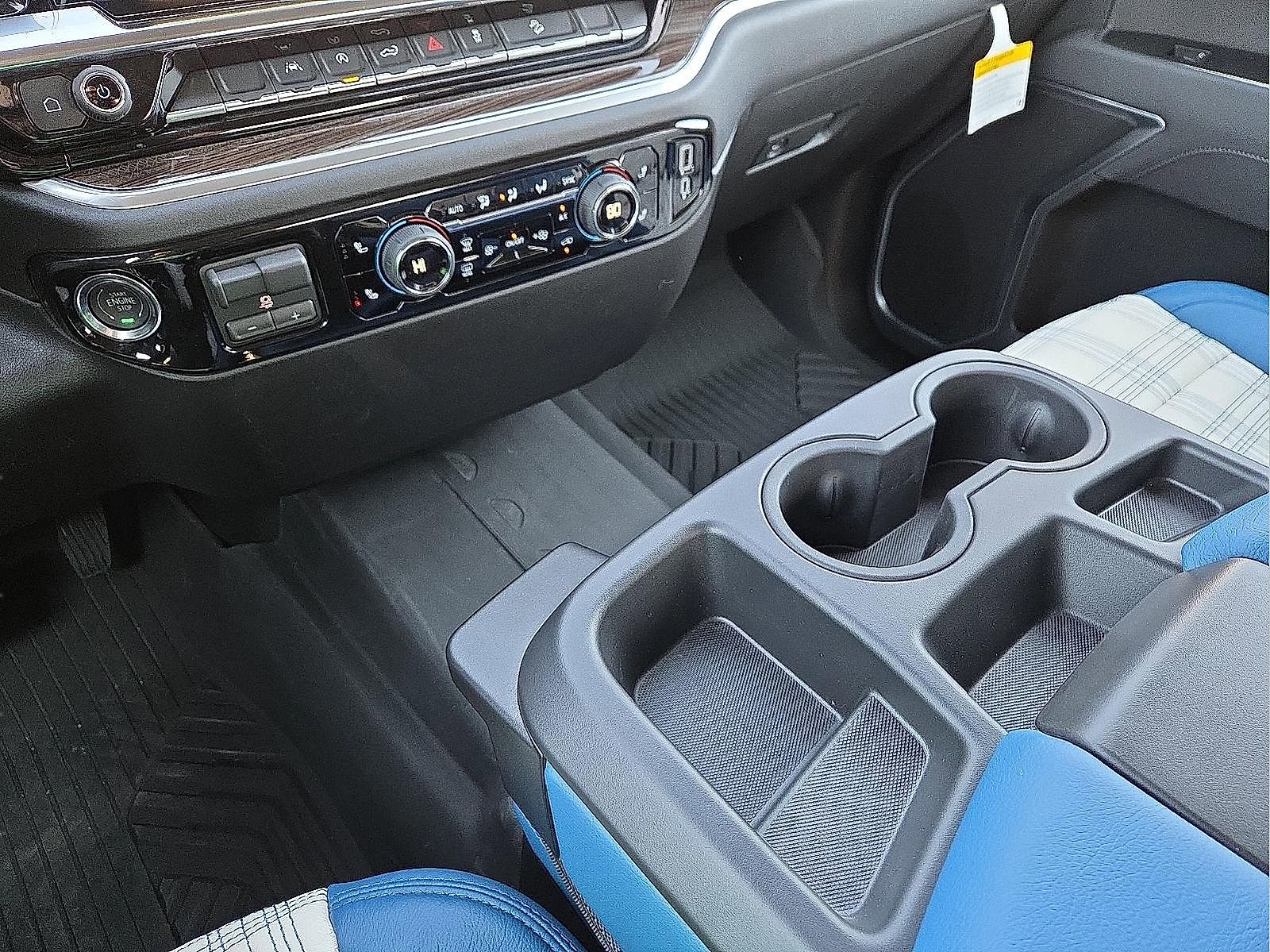 New 2026 Chevrolet Silverado 1500 LT w/ Z71 Off-Road Package AWD/4WD image 25