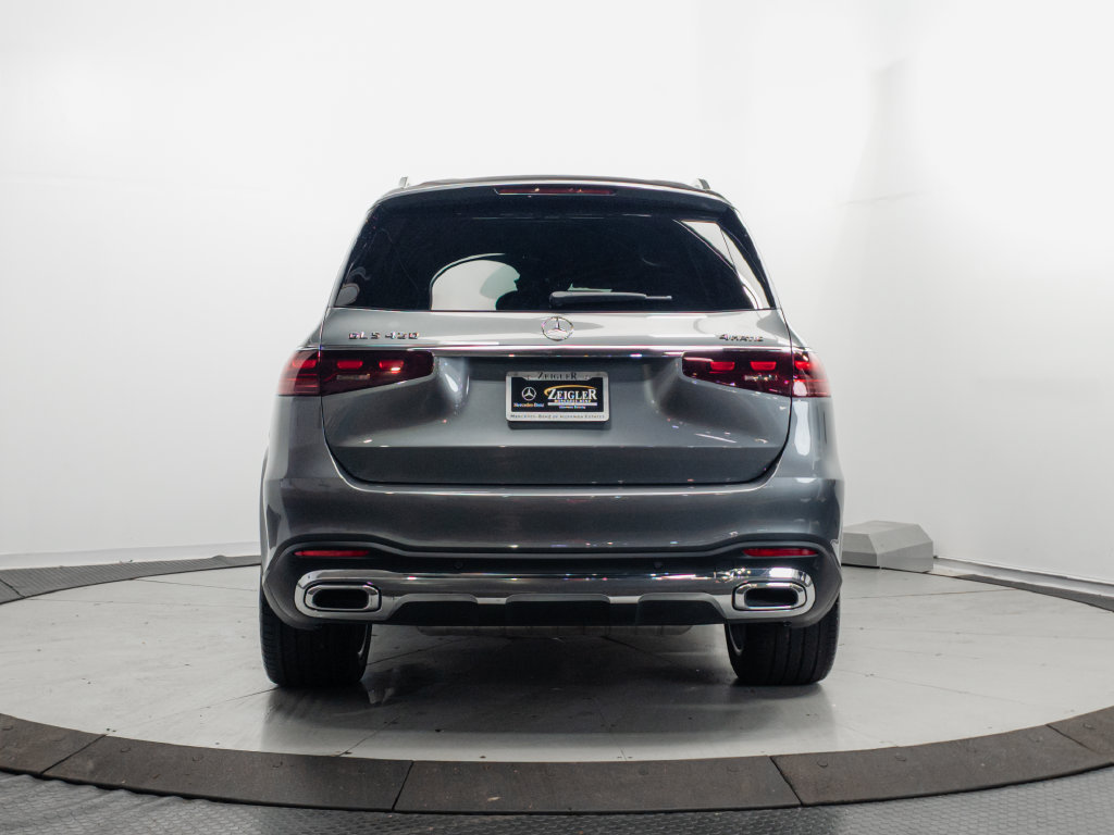 Certified 2025 Mercedes-Benz GLS 450 4MATIC image 31