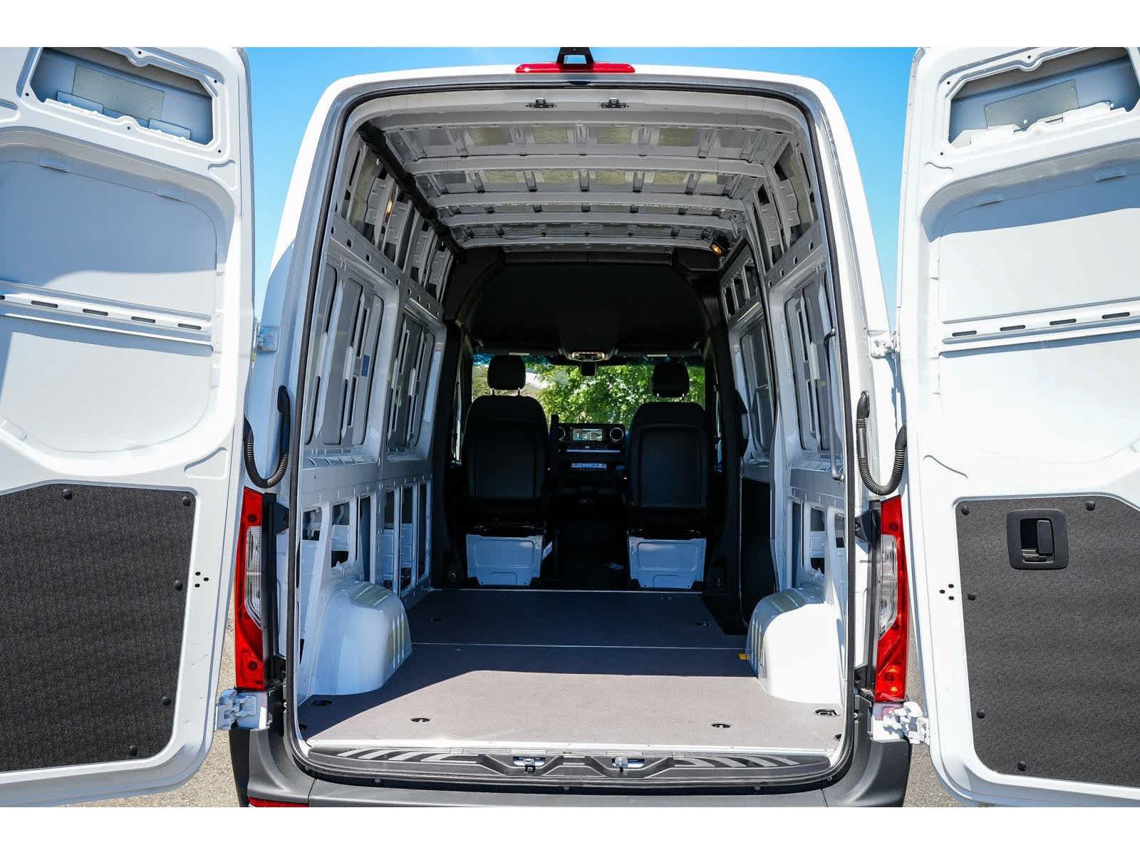 New 2026 Mercedes-Benz Sprinter 2500 image 24