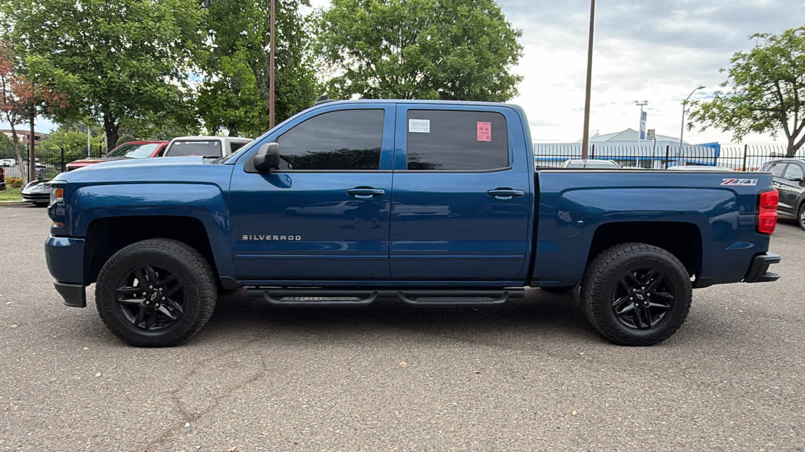 Used 2017 Chevrolet Silverado 1500 LT w/ All Star Edition AWD/4WD image 8