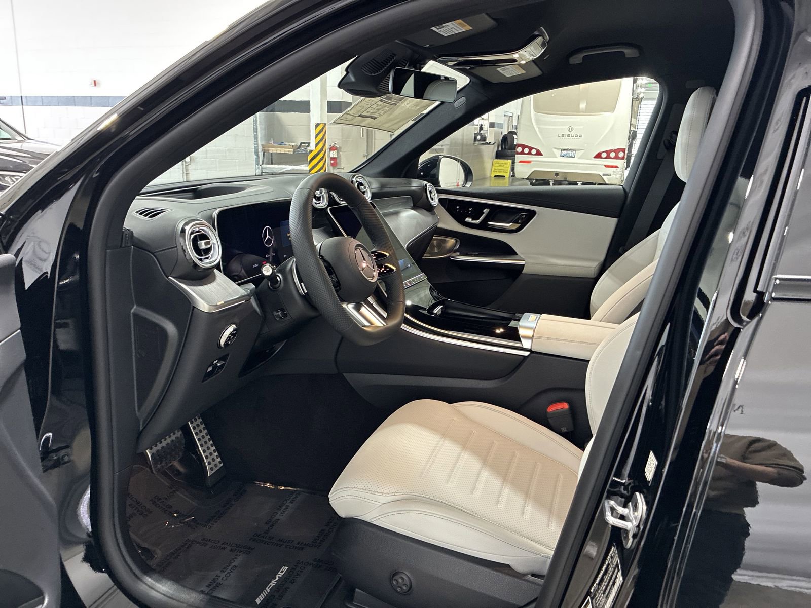 New 2025 Mercedes-Benz GLC 300 4MATIC image 7