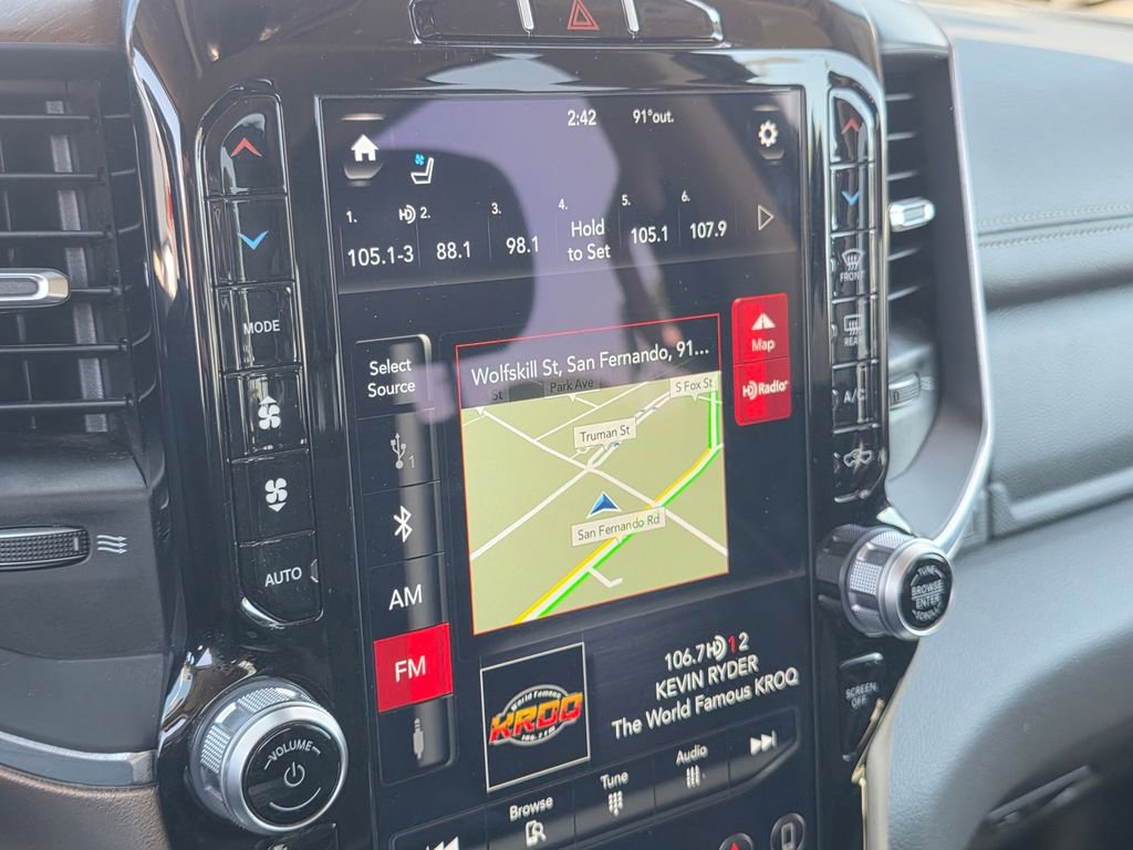 Used 2021 RAM 1500 Laramie image 28